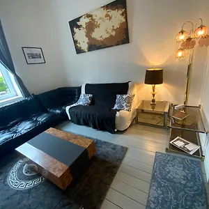 Cozy Close To Zaventem Airport Bélgica